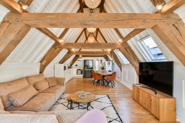 Medium property photo - Warmoesstraat 34B, 1012 JE Amsterdam